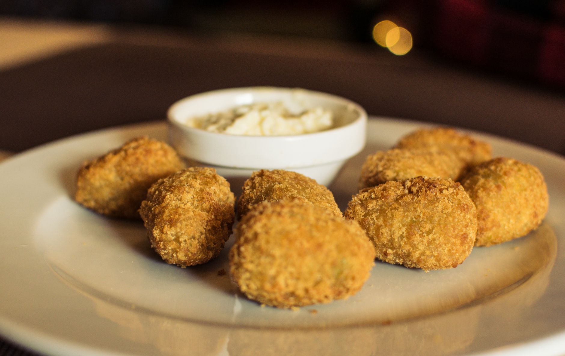 Brot-Nuggets sind eine Möglichkeit, Kochen mit Kindern und Resteverwertung zu kombinieren