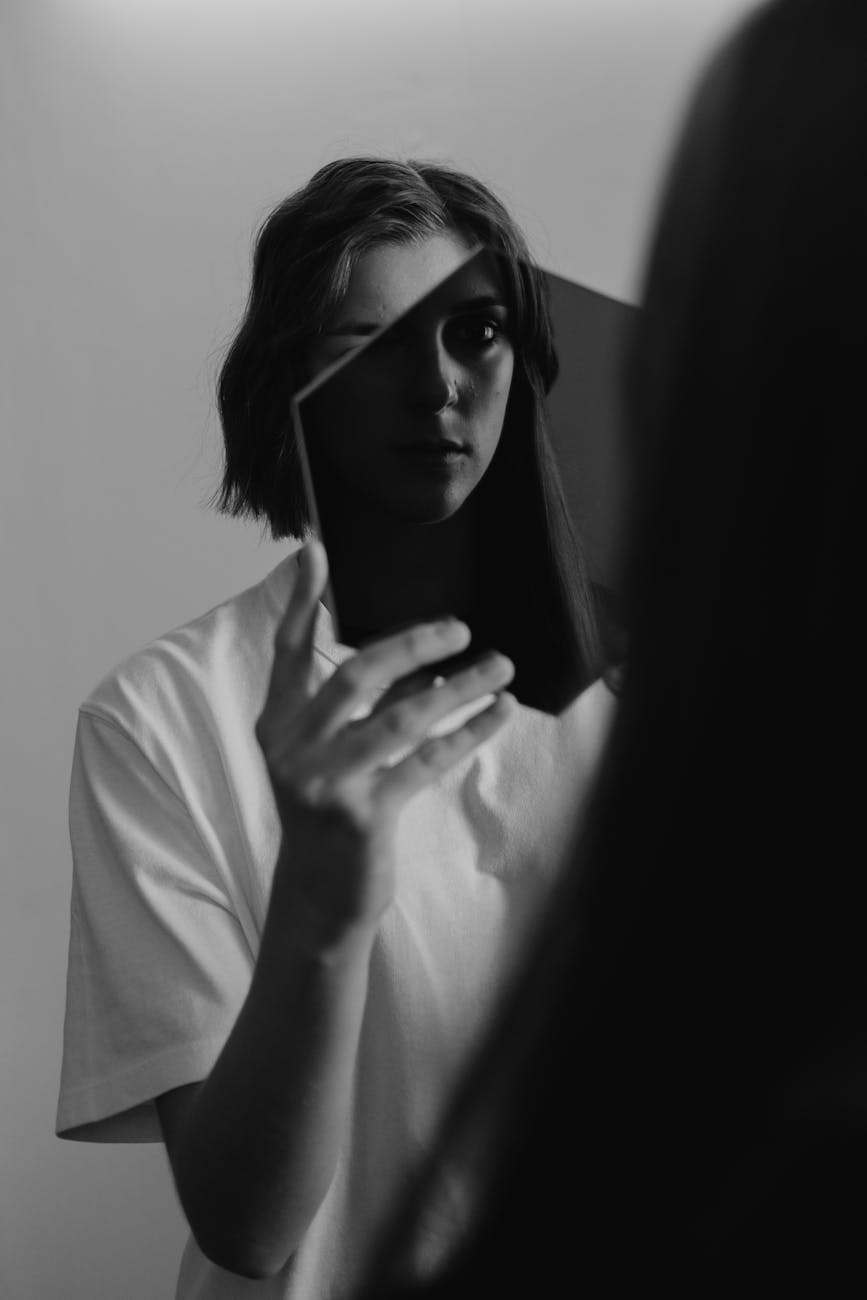 Wie setzen Narzissten Spiegeln als Manipulation ein? Und wie schütze ich mich&nbsp;davor?